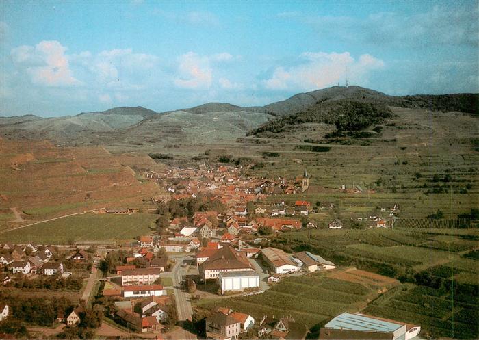 Vogtsburg Kaiserstuhl Oberrotweil mit Winzerkeller