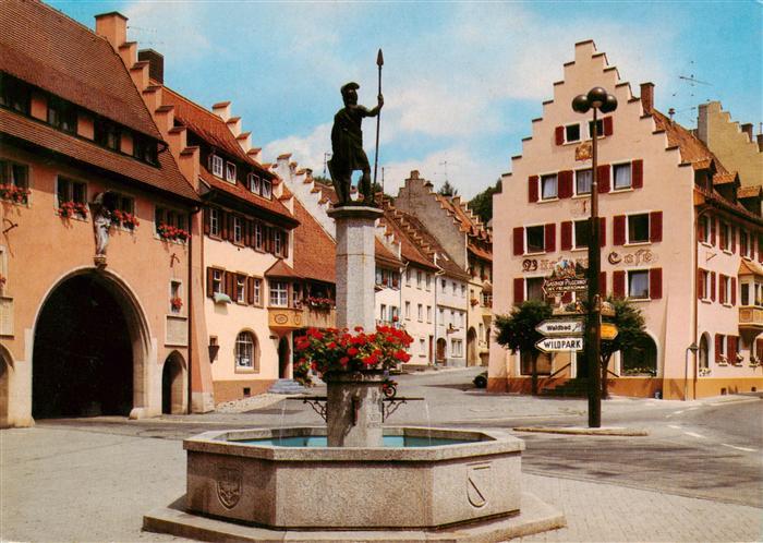 Loeffingen Maienlaender Tor Dorfbrunnen