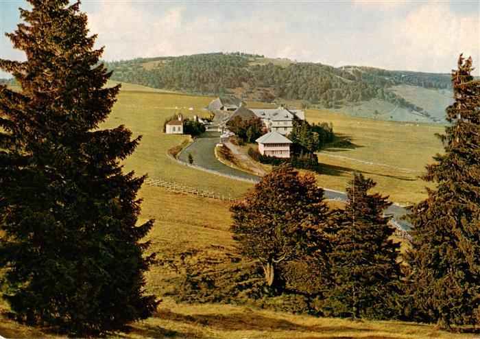 Schauinsland Oberried BW Landschaftspanorama mit Halden-Hotel am Schauinsland Sc