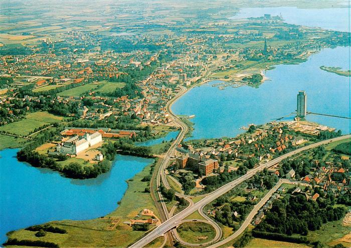 Schleswig Holstein Schlossinsel Schloss Gottorp Burgsee Burggraben Schlei Dom