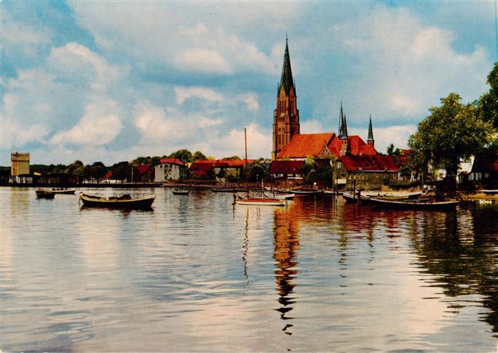 Schleswig Holstein Holm mit Blick auf den Dom an der Schlei