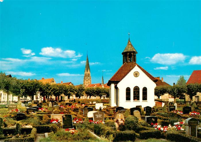 Holm Schleswig Schlei Friedhof mit Kapelle Blick zum Dom