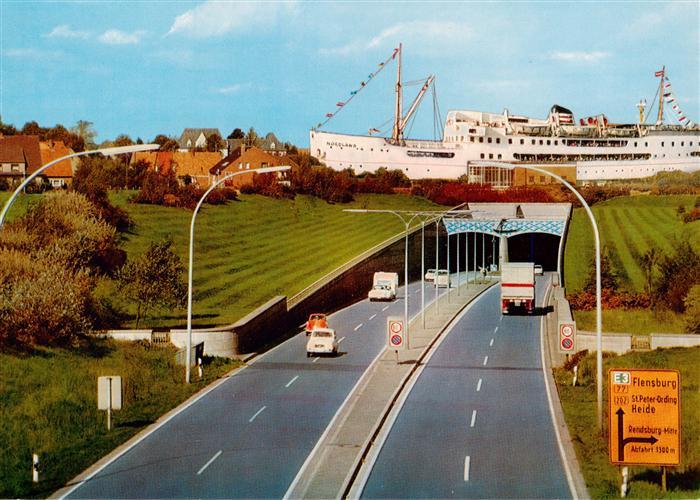 Rendsburg Schleswig-Holstein Strassentunnel unter dem Nord-Ostsee-Kanal