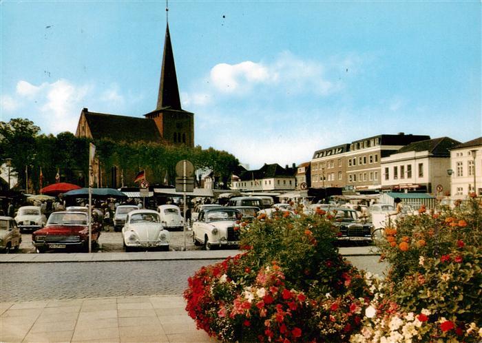 Neustadt Holstein Marktplatz mit Kirche