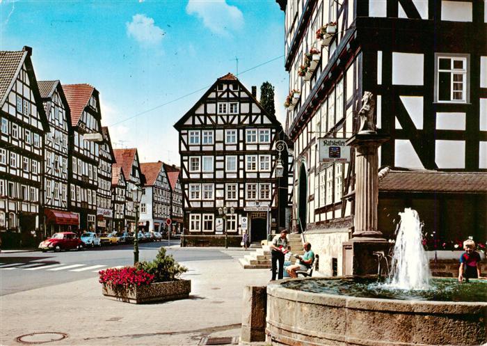 Melsungen Fulda Am Rathaus Fachwerkhaeuser Brunnen