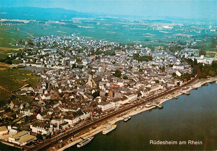 Ruedesheim am Rhein Fliegeraufnahme
