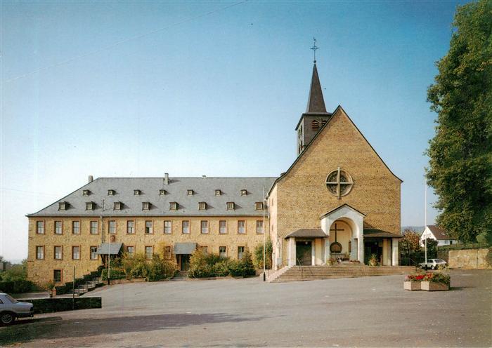 Eibingen Ruedesheim Rhein Pfarrkirche mit dem Grab des hl Hildegard