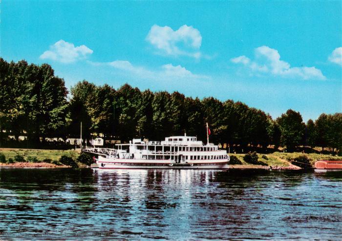 Goetterswickerhamm Voerde Niederrhein Dampfer Anlegestelle