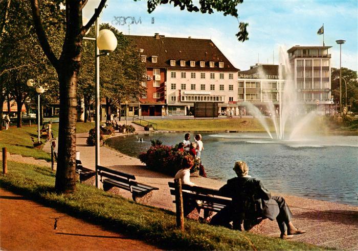 Moers Moers NRW Koenigsee mit Blick auf koeniglichen Hof