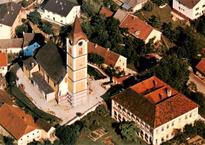 Ansfelden Oberoesterreich AT Pfarrkirche und Pfarrhof mit Geburtshaus Anton Bruc