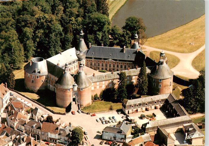 Saint-Fargeau 89 Yonne Chateau de Saint Fargeau Vue aerienne