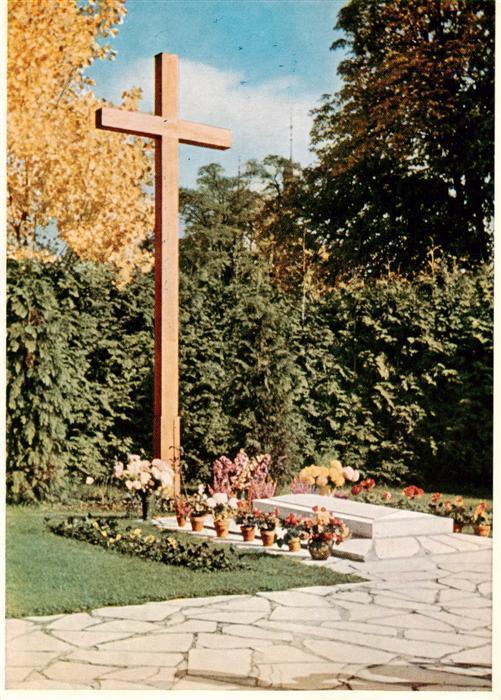 Hagnau Bodensee Grabstaette der Dienerin Gottes Ulrika Nisch Kreuzschwester von