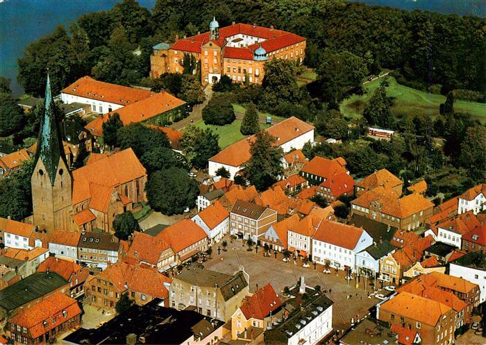 Eutin Schleswig-Holstein Rosenstadt Altstadt Kirche Schloss