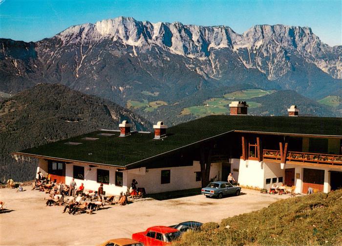 BERCHTESGADEN Bayern Berggaststaette Oberahornkaser mit Untersberg Rossfeldhoehe