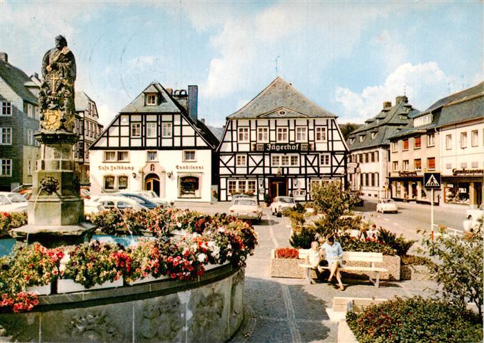 Brilon Hochsauerlandkreis NRW Marktplatz mit Peterskump