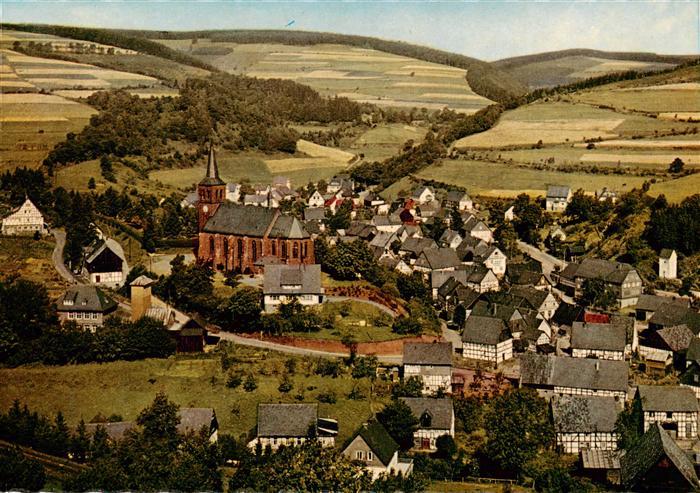 Zueschen  Sauerland Fliegeraufnahme mit Kirche