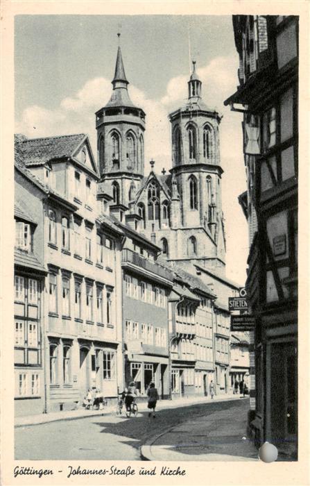 Goettingen  Niedersachsen Johannes Strasse und Kirche