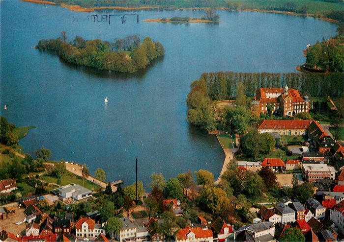 Eutin Schleswig-Holstein Seehotel Vosshaus mit Kurzentrum Schlosspark Seepark Fa