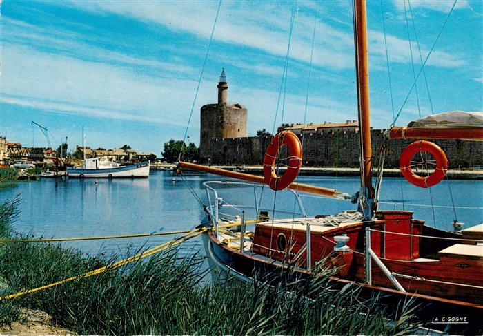 Aigues-Mortes Aigues-Morte 30 Gard La Tour Constance Le port de plaisance