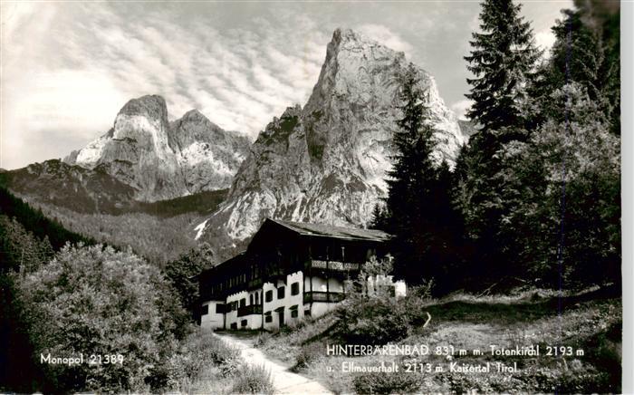 Hinterbaerenbad Kaisertal Tirol AT Totenkirchl mit Ellmauerhalt und Kaisertal