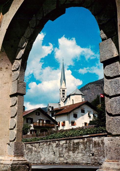 Zernez GR Dorfpartie Blick zur Kirche Eingang in den Schweizerischen Nationalpar