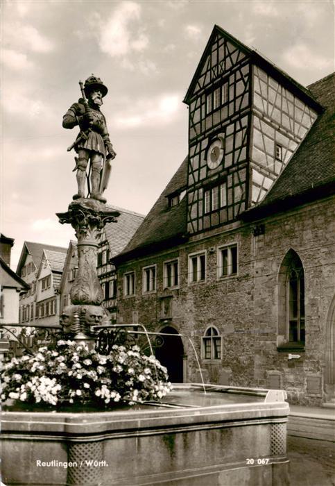 Reutlingen BW Altstadt Brunnen
