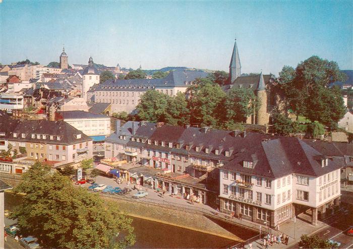 Siegen  Westfalen Blick zur Oberstadt mit unterem Schloss