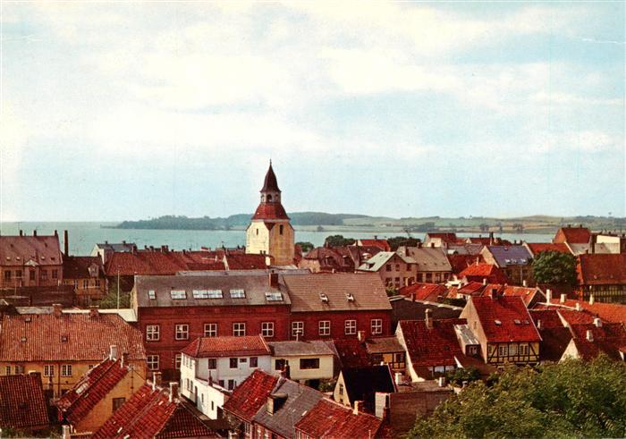 Faaborg Faborg DK Stadtpanorama Blick zur Kirche