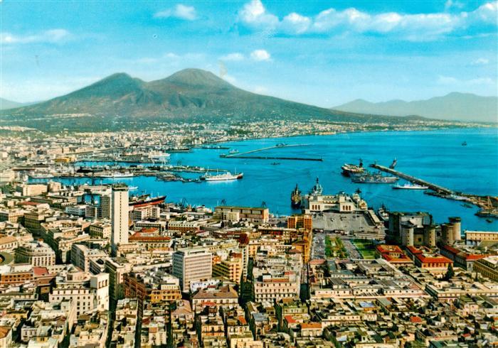 Napoli Neapel Naples IT Panorama Hafen Vesuv