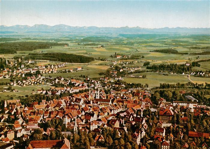 Wangen Allgaeu mit Blick auf die bayerischen und oesterreichischen Alpen