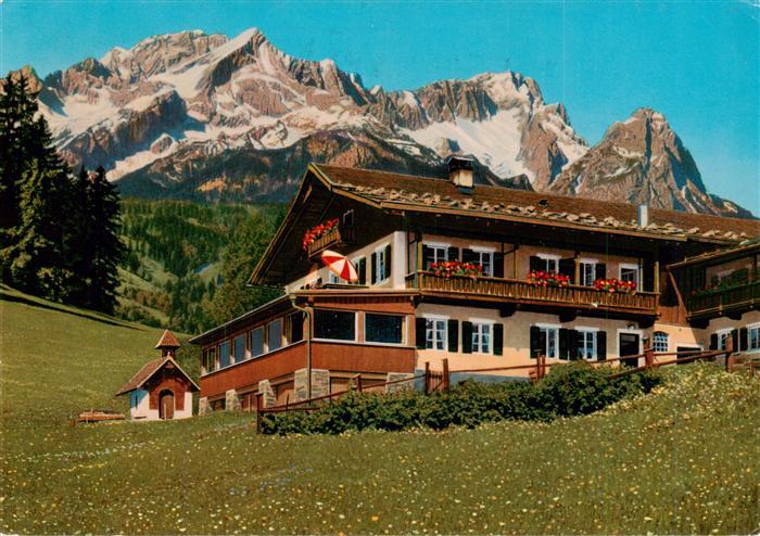 Gschwandtnerbauer 1020m Garmisch-Partenkirchen mit Zugspitzgruppe