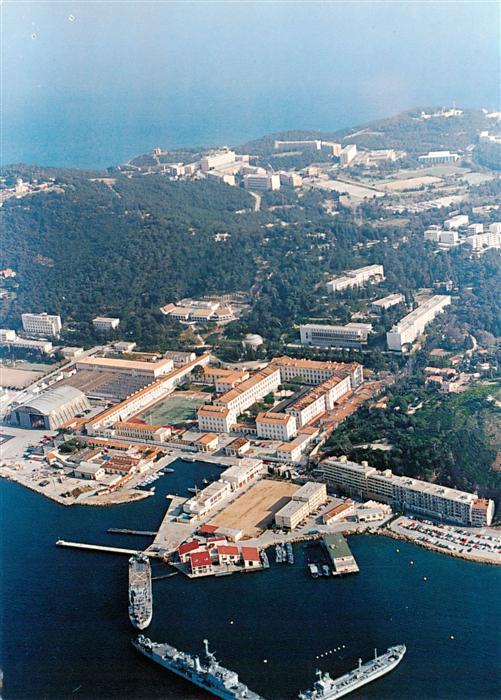 Saint-Mandrier-sur-Mer 83 Var Vue aerienne du DIN et BAN et l’Ecole de Plongee