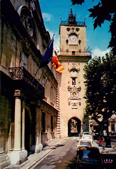 Aix-en-Provence 13 Hotel de ville et la tour Communale