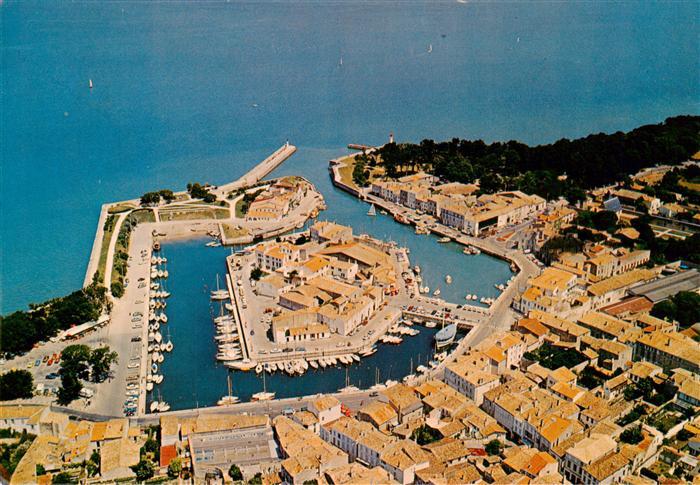 Saint-Martin-de-Re Le port vue aérienne