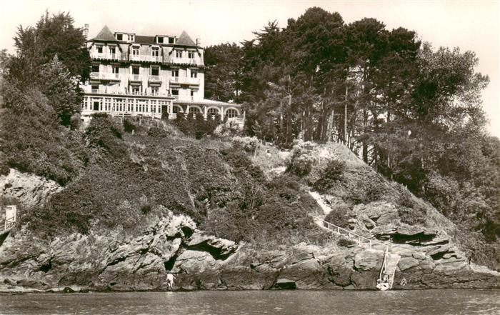Saint-Cast-le-Guildo 22 Cotes-d Armor Plage de Pen Guen Hotel des Pins Haute mer