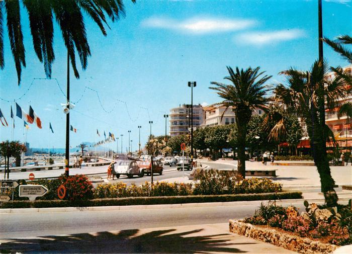 Saint-Raphael  83 Var La promenade