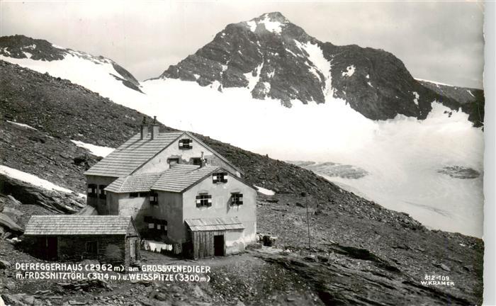 Defreggerhaus 2962m Grossvenediger AT mit Frossnitztoerl und Weisspitze