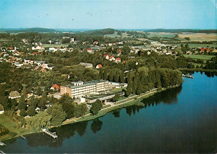 Malente-Gremsmuehlen Fliegeraufnahme mit Hotel am Kellersee