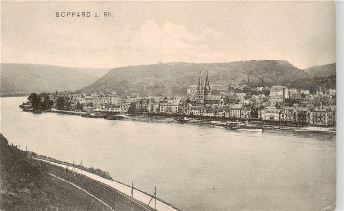 Boppard Rhein Rheinland-Pfalz Panorama Blick ueber den Rhein