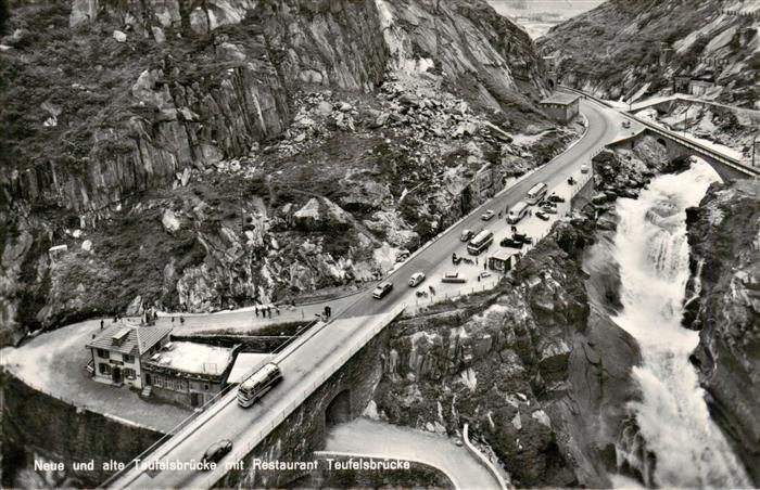 Schoellenen Schoellenen UR Neue und alte Teufelsbruecke mit Restaurant Teufelsbr