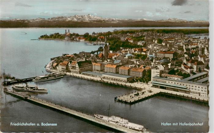 Friedrichshafen Bodensee Hafen mit Hafenbahnhof