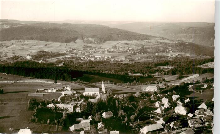 Hoechenschwand Schwarzwald BW Panorama Hoehenluftkurort und Wintersportplatz im