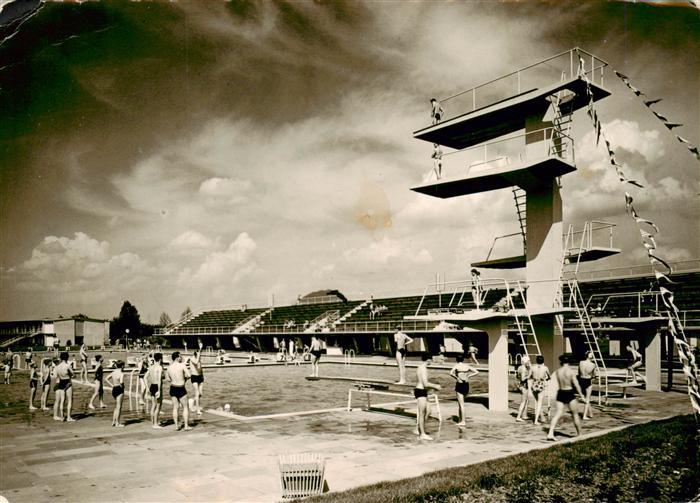 Reutlingen BW Freibad Sprungturm