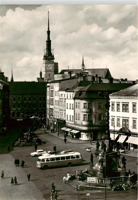 OLOMOUC Olmuetz CZ Stadtzentrum Platz Brunnen Kirche