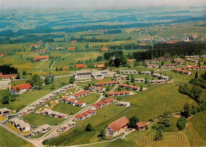 Lindenberg Allgaeu Familienferiendorf Nadenberg Fliegeraufnahme