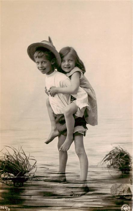 Foto NPG Nr. 729/9 Kinder Junge Maedchen Hut See