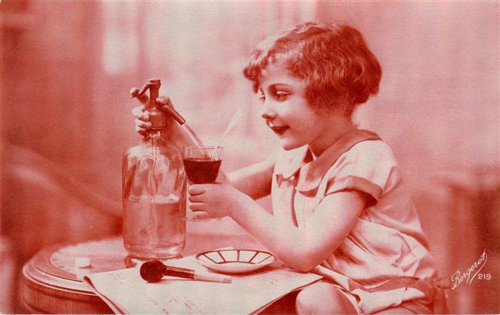Foto Bergeret Nr. 219 Kind Wasser