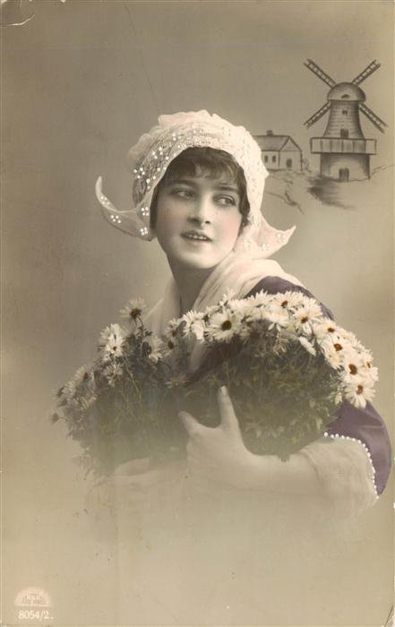 Foto RKL Nr. 8054/2 Frau Blümen