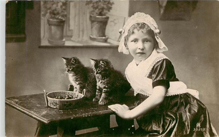 Foto RPH Nr. 3027/2 Kind Katzen Babys
