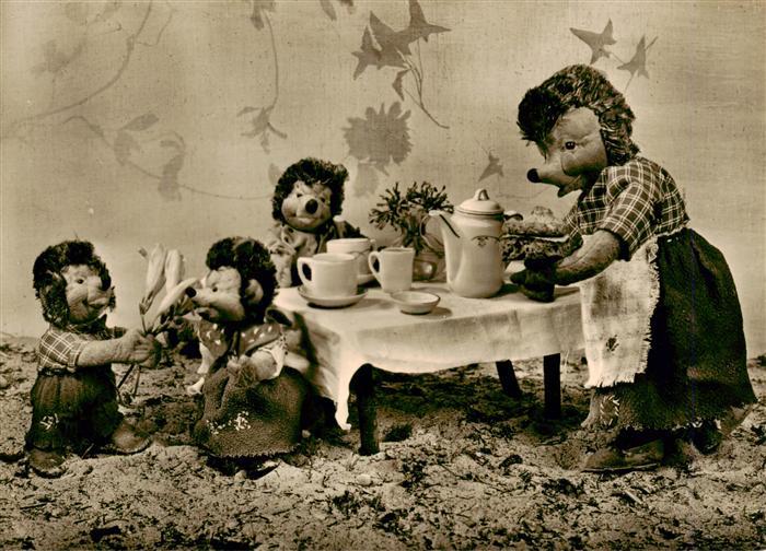 Puppen Dolls Poupees Munecas Spielzeug Igel Igelkinder Tee zeit